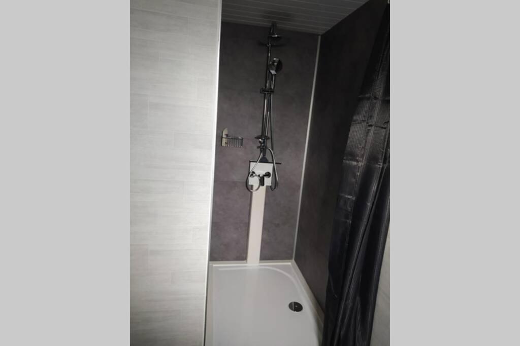 Apartament Tiny House Amécourt Zewnętrze zdjęcie